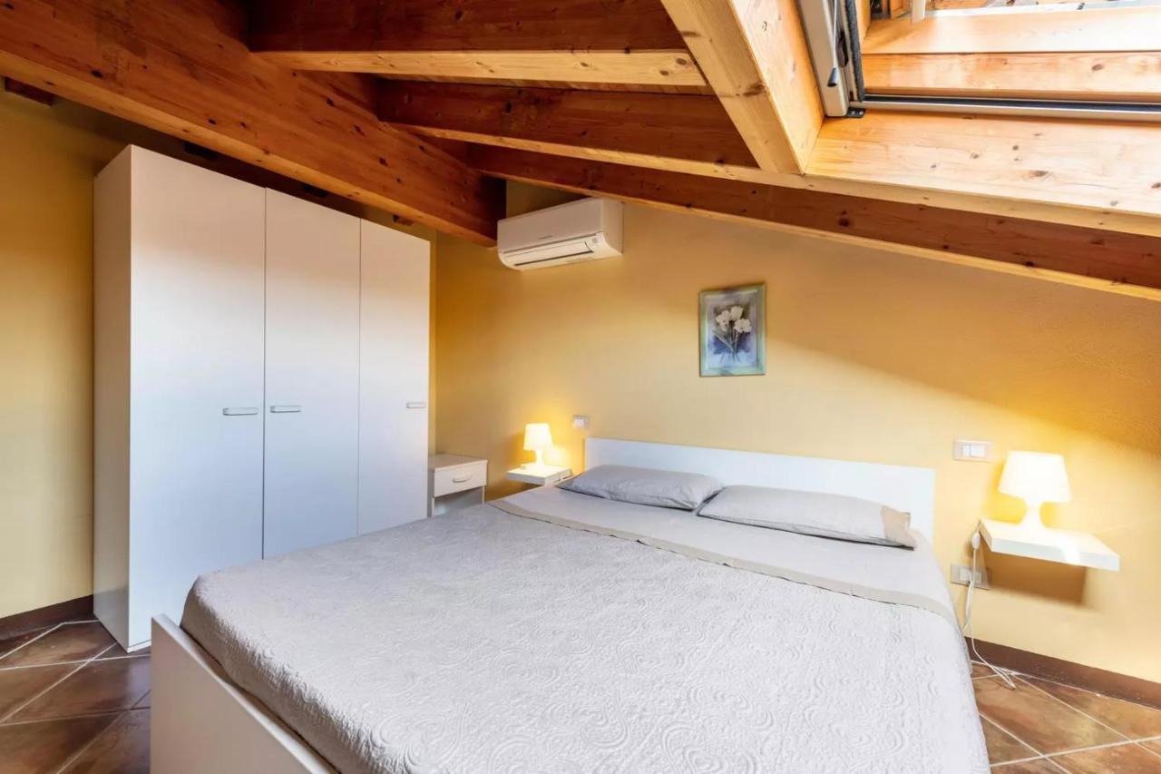 Residence Il Fiore Del Garda Manerba del Garda Eksteriør billede
