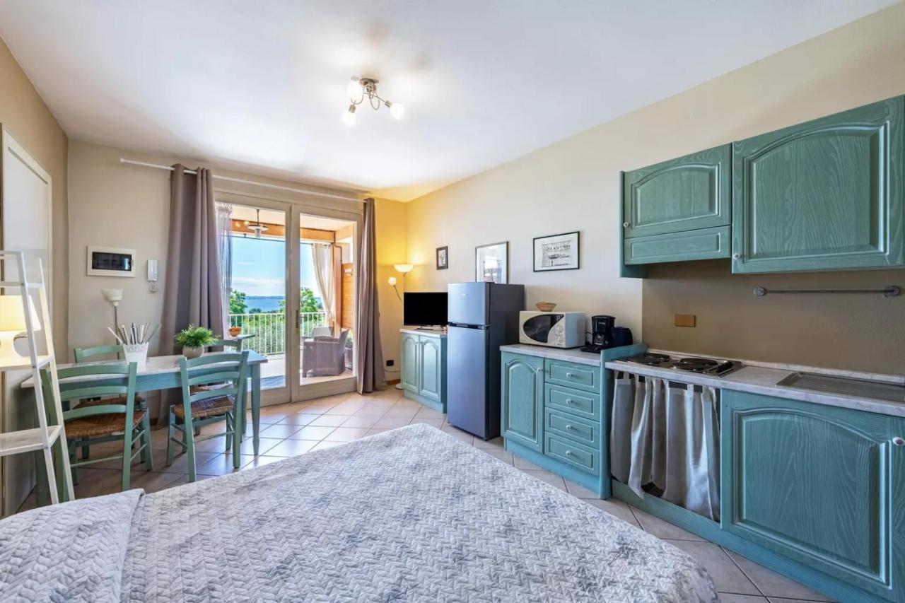 Residence Il Fiore Del Garda Manerba del Garda Eksteriør billede