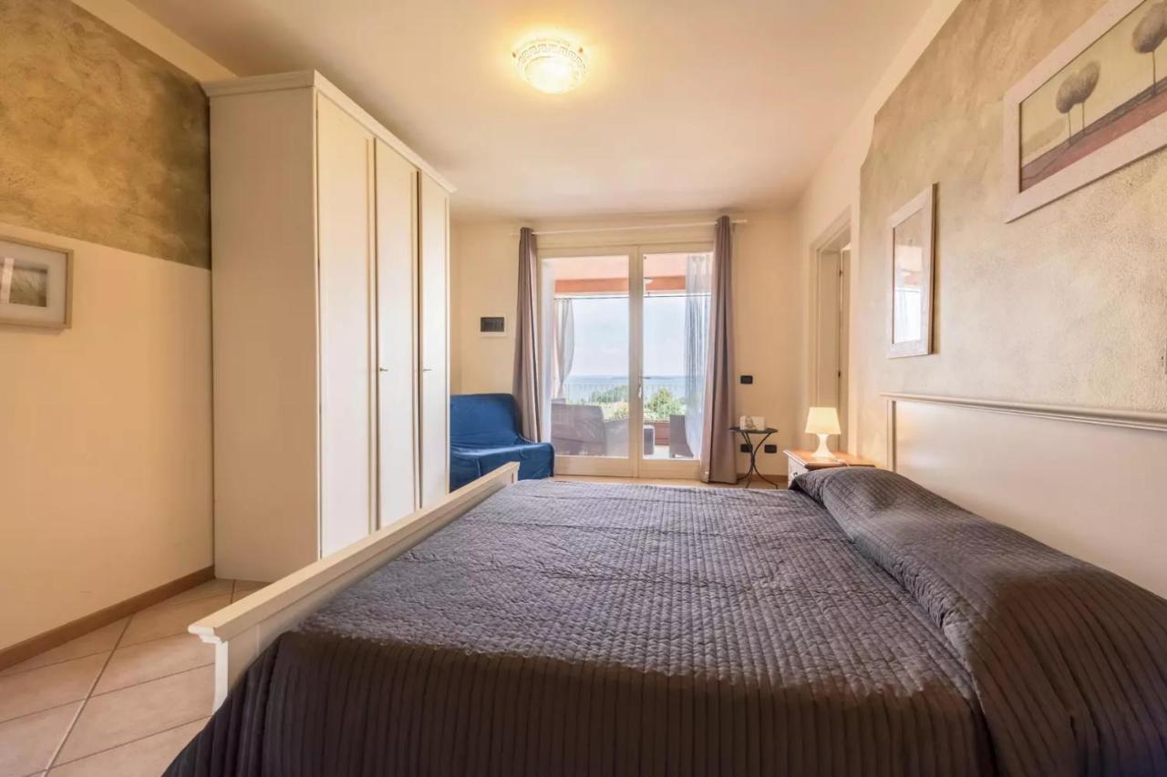 Residence Il Fiore Del Garda Manerba del Garda Eksteriør billede